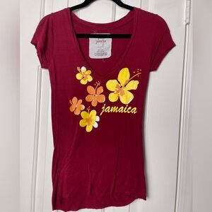 Women’s Sun-kissed Jamaica burgundy fitted t-shirt Size Small